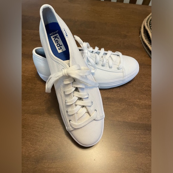 Keds triple up canvas lace up sneakers. Womens size 7. - Picture 3 of 11